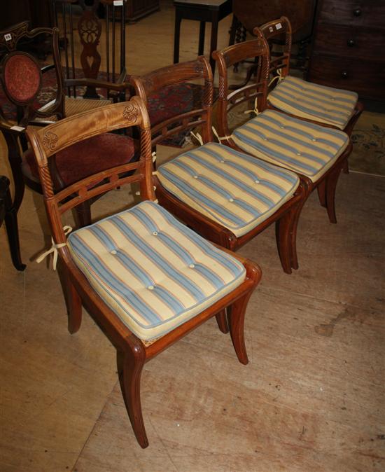 4 Regency style chairs(-)